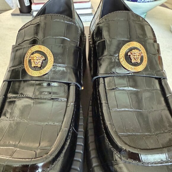 Versace Women’s Black croc-embossed Leather Medusa Mocassino Loafers, sizes - Picture 14 of 16
